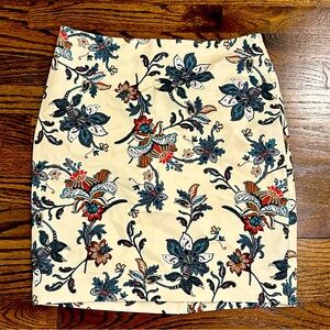 Ann Taylor Petite  Floral Straight Pencil Fully-Lined Skirt Size 8